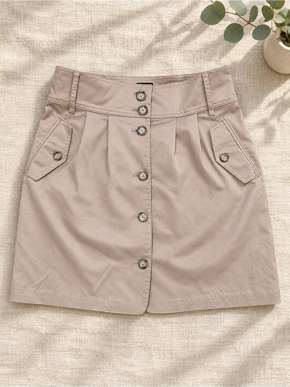 Club Monaco - Button-Front Taupe A-Line Skirt